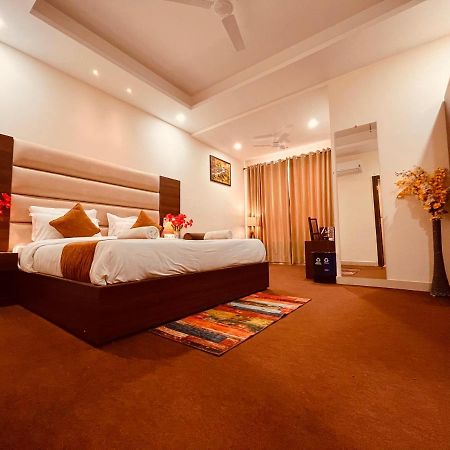 Hotel Olive Inn, Haridwār Екстериор снимка
